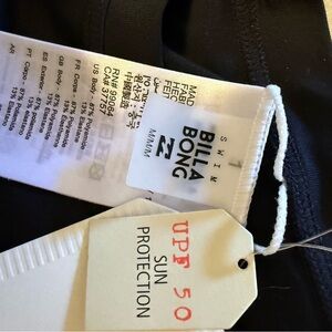 Billabong women’s  Black Swim top with UPF 50